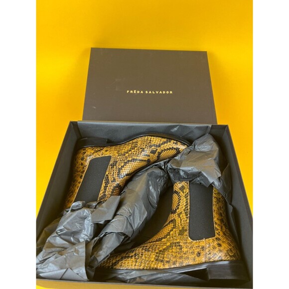Freda Salvador Joan Chelsea Boots Womens 5 M Brass Snake Embossed Leather NWB - Picture 10 of 12